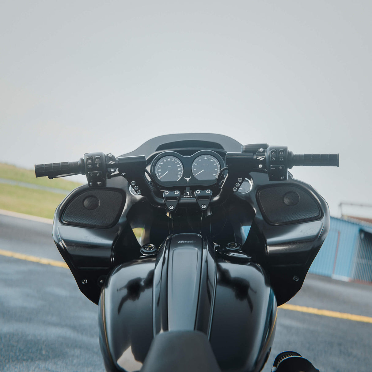 アジャスタブル ISO ハンドルバー