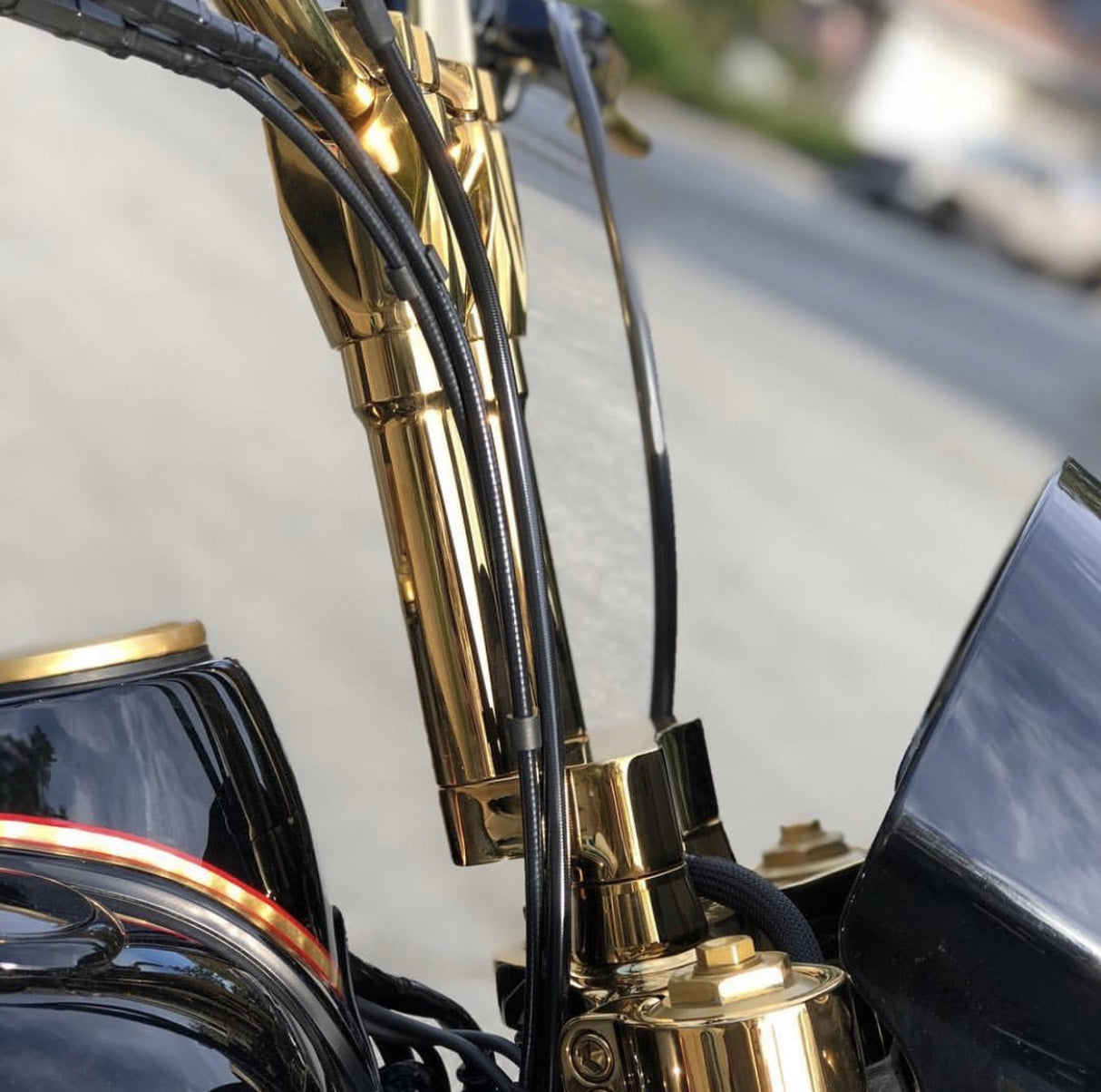 KRAUS アイソレーテッドライザー・ストレート(ダイナ・2018年以前ソフテイル・スポーツスター・FXR)